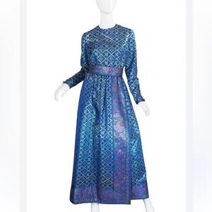 1960's 1970s Oscar de la Renta Sapphire-Blue Metallic Silk-Brocade Gown Size 6/8